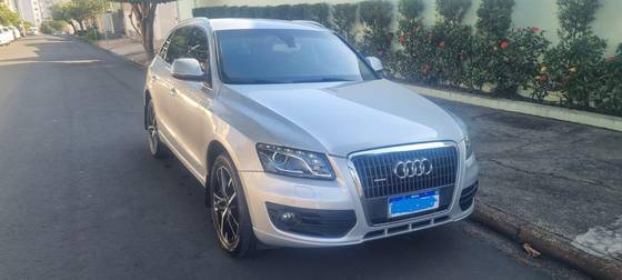 AUDI Q5 2.0 TFSI AMBIENTE 16V 211CV GASOLINA 4P AUTOMÁTICO